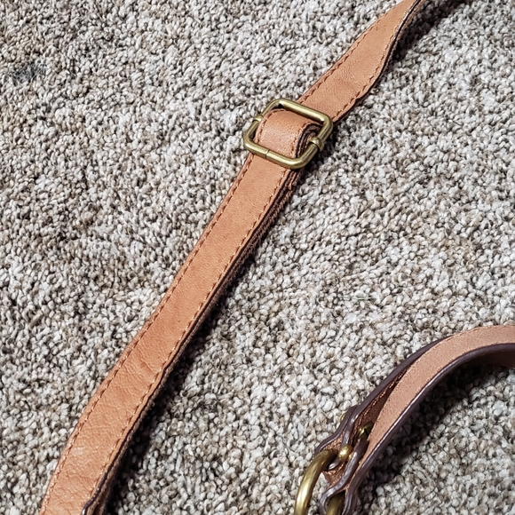 Fossil Leather Buttery Soft Messenger Bag - Picture 6 of 11
